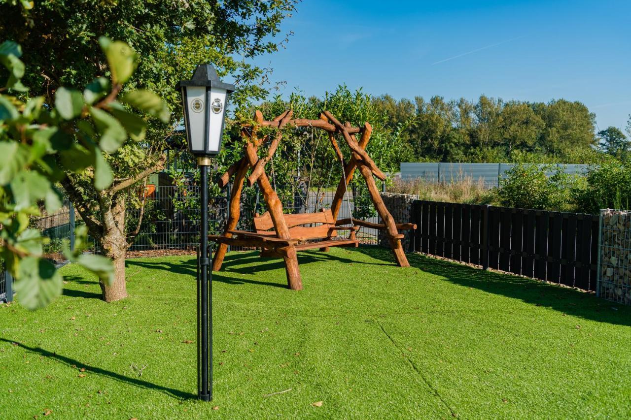 Ferienpark Harkebruegge Haus Juist Barssel  المظهر الخارجي الصورة